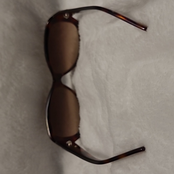 Michael Kors Vintage ladies sunglasses. - Picture 7 of 7